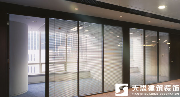 <a href=//hrbquansen.cn/ target=_blank class=infotextkey>合肥办公室装修</a>玻璃